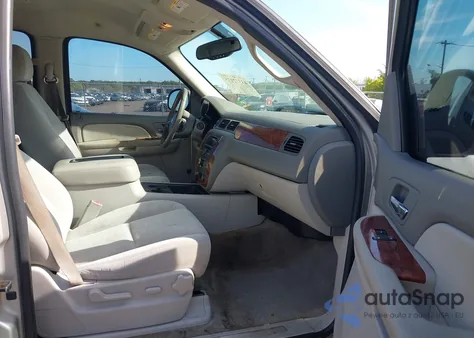 2008 Chevrolet Tahoe Lt from USA, damaged, VIN 1GNFK13038J135704